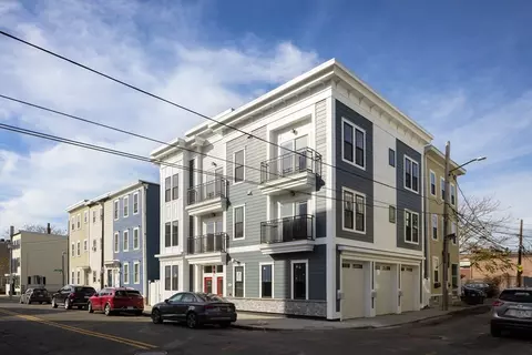 126 D St #1, Boston, MA 02127