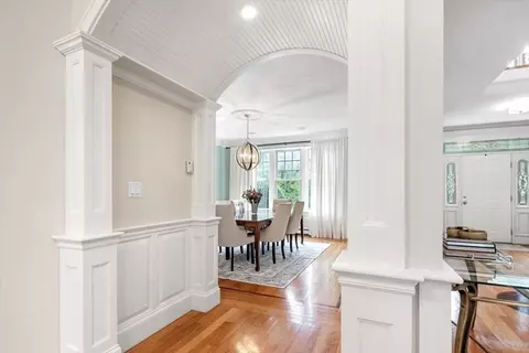 Entry Way - 26 Old Barn Rd, Hanover, MA 02339 photo 3 of 4