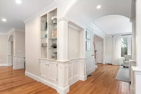 Entry Way - 26 Old Barn Rd, Hanover, MA 02339 photo 2 of 4