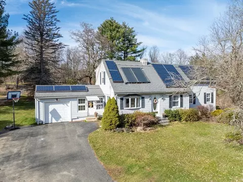 711 Main St, Hampden, MA 01036