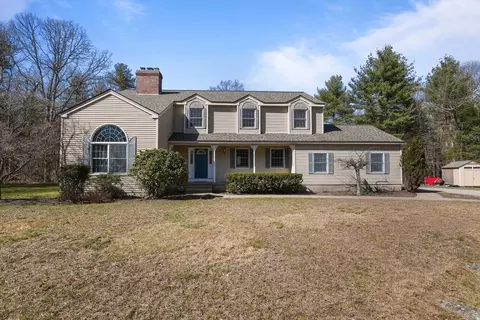 17 Royal Crest Dr, Douglas, MA 01516