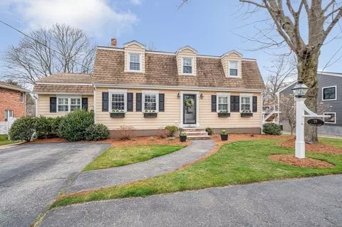 Exterior - 29 Riverside Dr, Reading, MA 01867 photo 7 of 7