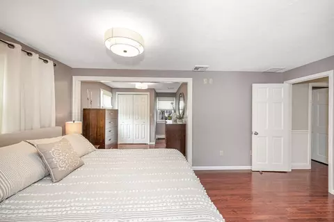 Bedroom - 29 Riverside Dr, Reading, MA 01867 photo 1 of 6
