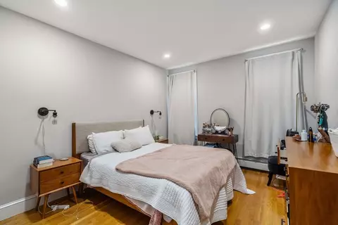 Bedroom - 116 Brook St, Brookline, MA 02445 photo 3 of 3