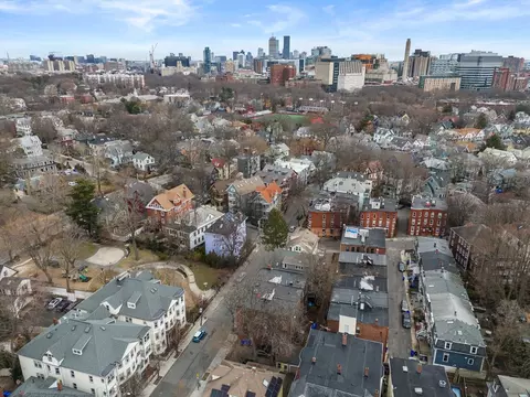 View/Area - 116 Brook St, Brookline, MA 02445 photo 2 of 5