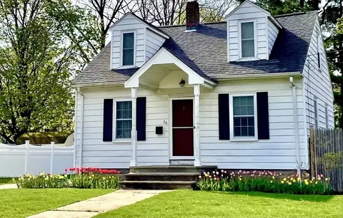 26 Bella Vista Ave, Mansfield, MA 02048