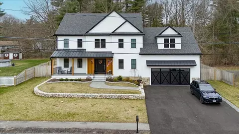 5 Brookside Ln, Burlington, MA 01803