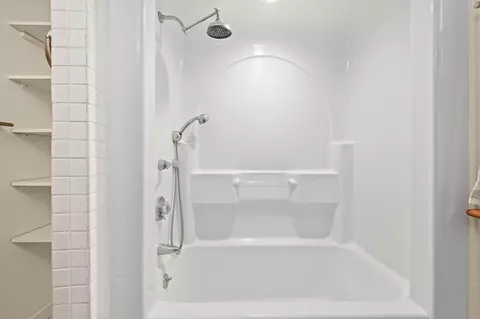 Bath - 175 Echo Cove Rd, Hamilton, MA 01982 photo 1 of 2