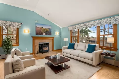 Living - 175 Echo Cove Rd, Hamilton, MA 01982 photo 2 of 2
