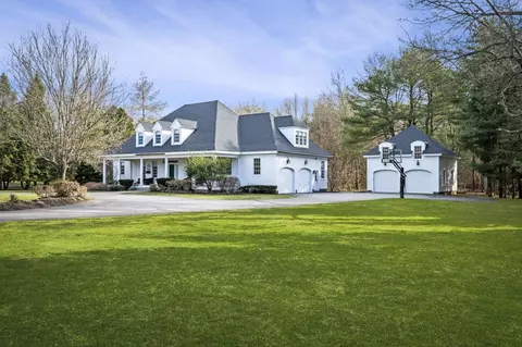 8 Azalea Way, Boxford, MA 01921