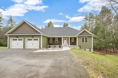 78 S Longyard Rd, Southwick, MA 01077