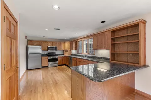 Kitchen - 1 Eagle Dr, North Reading, MA 01864 photo 2 of 3