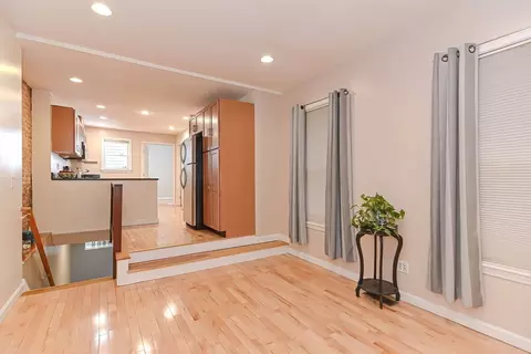 10 12 Hancock St #4, Charlestown, MA 02129