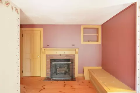 Living - 158 Great Neck Rd, Wareham, MA 02571 photo 2 of 2