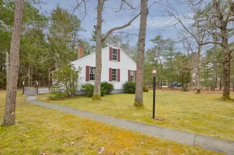 Exterior - 158 Great Neck Rd, Wareham, MA 02571 photo 6 of 11