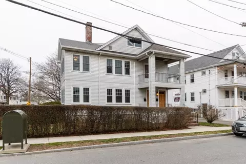 105-107 Bartlett Ave, Belmont, MA 02478