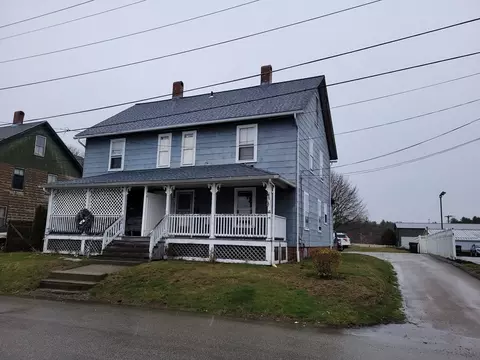 10-12 Hartley St, Webster, MA 01570