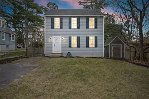 263 Bartlett Rd, Plymouth, MA 02360