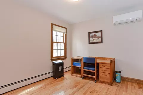 Bedroom - 4 Crestview Dr, Uxbridge, MA 01569 photo 1 of 6