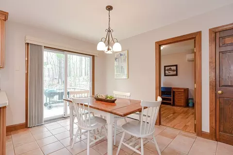Dining - 4 Crestview Dr, Uxbridge, MA 01569 photo 1 of 4