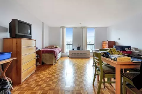 44 Washington St #716, Brookline, MA 02445