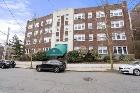 90 Kilsyth Rd #2, Boston, MA 02135