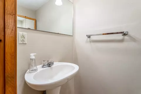 Bath - 100 Central Ave #3, Ayer, MA 01432 photo 1 of 4
