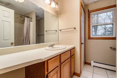 Bath - 100 Central Ave #3, Ayer, MA 01432 photo 3 of 4