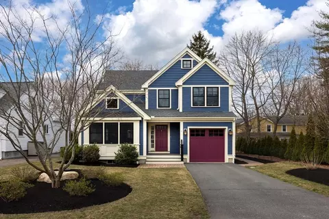 9 Freemont St, Lexington, MA 02421