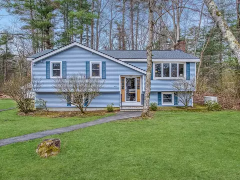 40 Charles St, Georgetown, MA 01833