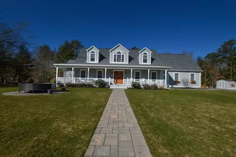 44 Duckies Way, Falmouth, MA 02536