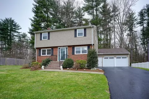 13 Jackson Rd, Burlington, MA 01803
