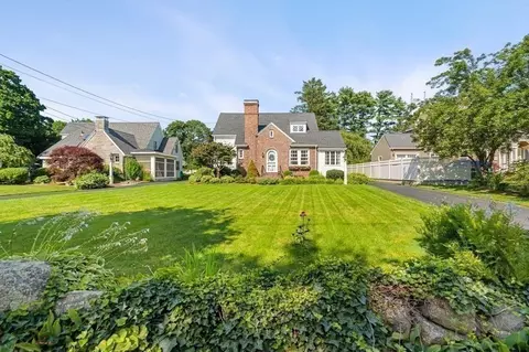 Exterior - 16 Corning St, Beverly, MA 01915 photo 4 of 5