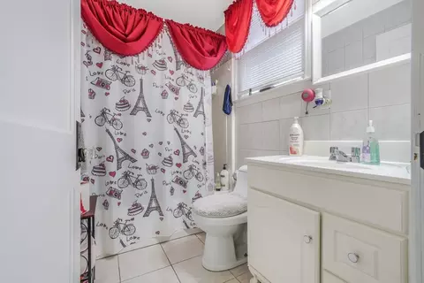 Bath - 120 Plain St, Fall River, MA 02723 photo 2 of 4