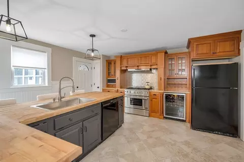 Kitchen - 35 Wetherbee Ave, Lowell, MA 01852 photo 5 of 6