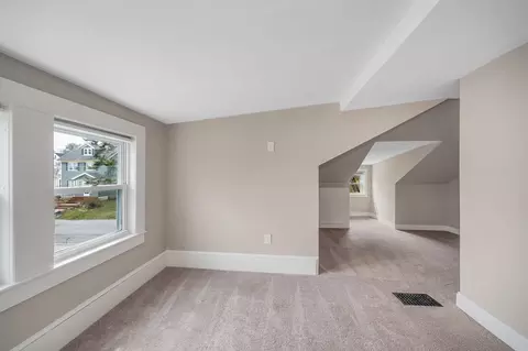Dining - 35 Wetherbee Ave, Lowell, MA 01852 photo 1 of 1