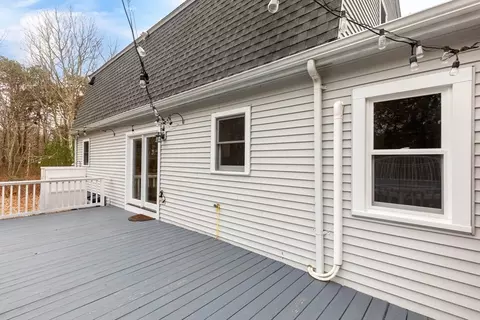 Exterior - 31 Winston Ave, Bourne, MA 02532 photo 7 of 10