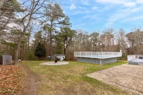 Exterior - 31 Winston Ave, Bourne, MA 02532 photo 3 of 10