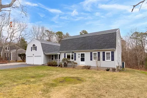 Exterior - 31 Winston Ave, Bourne, MA 02532 photo 9 of 10