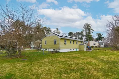Exterior - 21 S Gate St, Dedham, MA 02026 photo 6 of 7