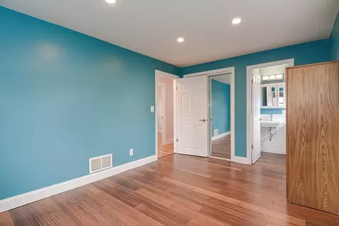 Bedroom - 21 S Gate St, Dedham, MA 02026 photo 3 of 4