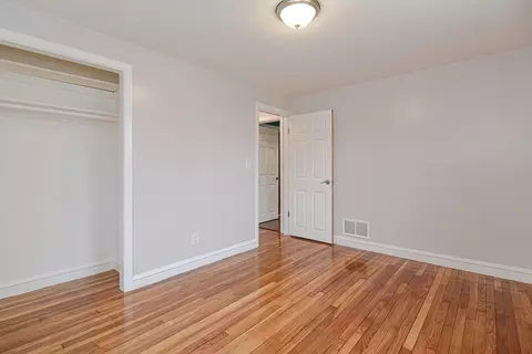Bedroom - 21 S Gate St, Dedham, MA 02026 photo 4 of 4