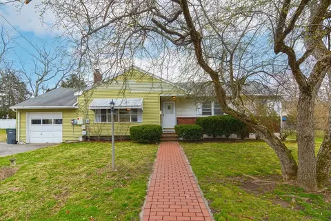 21 S Gate St, Dedham, MA 02026