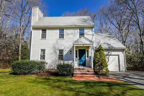 19 Nantucket Trl, Sandwich, MA 02563