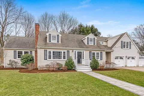 54 Homestead Park, Needham, MA 02494