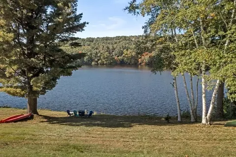 View/Area - 25 Crest Rd, Framingham, MA 01702 photo 4 of 9