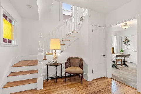 9 W Highland Ave, Melrose, MA 02176