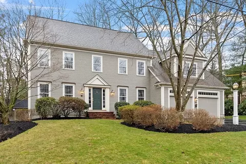 12 Sullivan St, Lexington, MA 02420