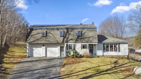 46 Fairview Rd, Lunenburg, MA 01462