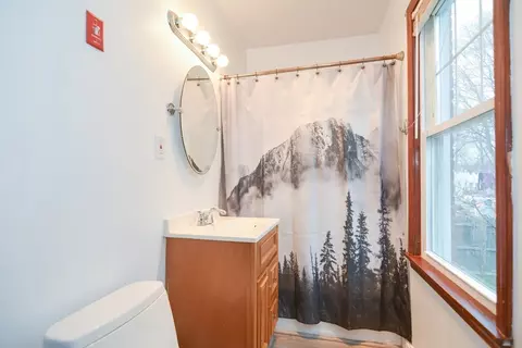 Bath - 47 1st St, Webster, MA 01570 photo 1 of 2
